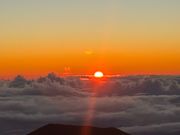 　マイナケア山頂日の出