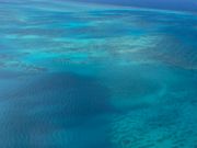 セスナからのバリアリーフ