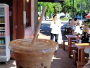 街歩き。人気のカフェ