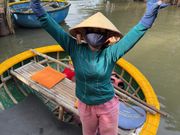 面白い漕ぎ手の女性