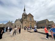 モン・サン・ミシェルの山の頂上にどう建っているのかの解説もありわかりやすかったです。