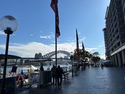 サーキュラーキーまで船で移動します