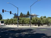 apple visitor center