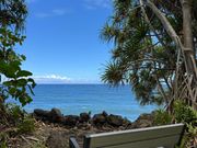 滝の谷から見える海