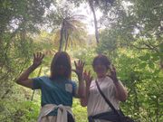 お馴染みのゴジラポーズ