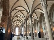 迎賓の間。美しいゴシック建築