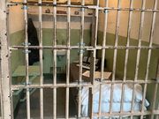 実際の監獄の部屋