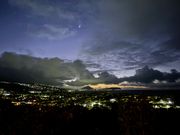 トンネル前に到着時。一旦バスを降りて待機