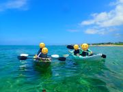 読谷の海でカヤック