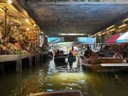 水上マーケット