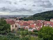 プラハ城から市内を見渡す