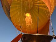 端に乗っていた私たちでも、多少熱を感じるくらいでした。私は帽子被らなくても平気でした（主観です）