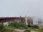 霧のゴールデンゲートブリッジ