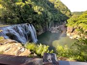 十分からの滝の景色