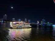 夜景とクルーズ船が綺麗