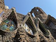 コロニアグエル