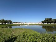 トラム降りて徒歩で向かうニンフェンブルク城