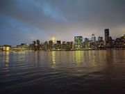 ガントリープラザ州立公園より