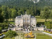 リンダーホーフ城