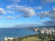 Waikikiビーチを背に