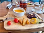 ツアー中の昼食メイン