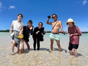 ゆりが浜透き通る海と空の青色の美しいバランスに感動。