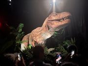 実物大のティラノザウルスはハイライトです