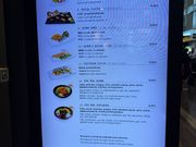 POKEや寿司まである