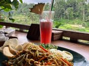 1時間弱くらい食事の時間いただきました。