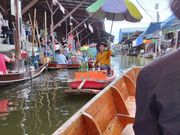 水上マーケットメインの場所