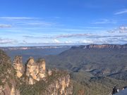 スリーシスターズ