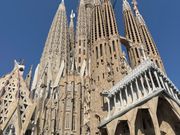 サグラダファミリアの後ろ姿