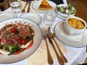 カレットでの食事