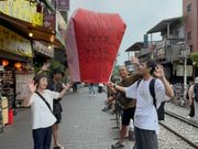 十份でのランタン上げ