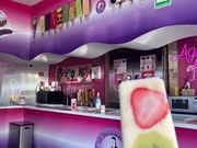 メイン広場にあるアイスクリーム屋さん