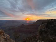 グランドキャニオンで朝日