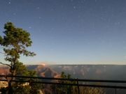 長時間露光で撮影してますが、
肉眼でも満天の星と天の川を楽しめます