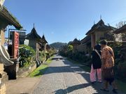 朝のペンリプラン村をほぼ貸し切り！