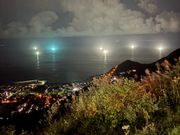 イカ釣り漁船の漁火