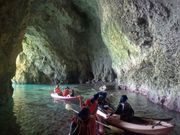 龍神の巨大洞窟