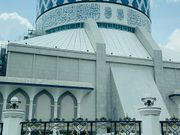 ブルーモスクは修繕工事がされていていい場所では撮れなかった。けど、事前にベルトラから連絡があったので