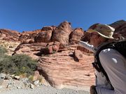 地層や岩の種類など詳しく日本語で教えてくださります