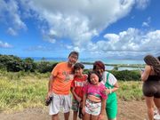 後ろにはサンドバーが見えるよ