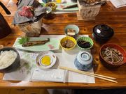 昼食(鮎の甘露煮・飛騨牛の味噌焼き・蕎麦)