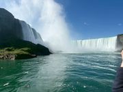 クルーズ船から見たカナダ滝