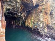 三段壁の洞窟②