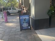 入り口の看板です