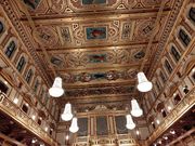 人が写らないようにすると天井しか