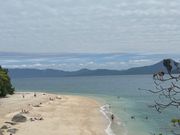 ヌーディービーチ