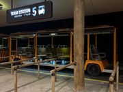 トラム乗り場（多国語）